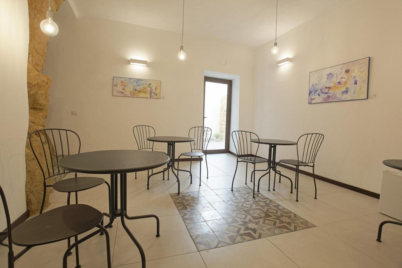 Hotel Cortile Baronello Agrigento Exterior foto