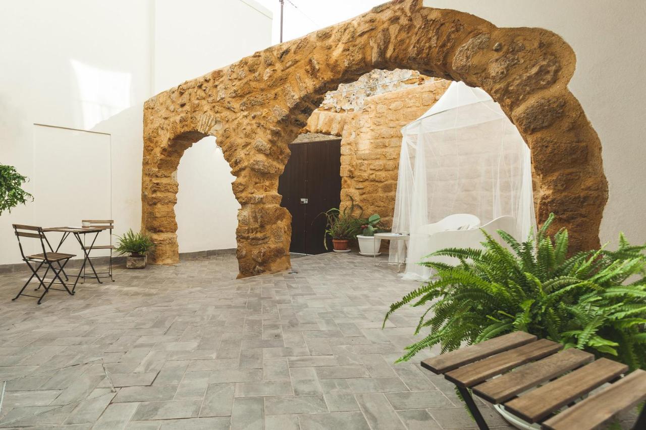 Hotel Cortile Baronello Agrigento Exterior foto